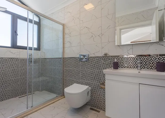 Hisar Celebrity A * Φετιγιέ